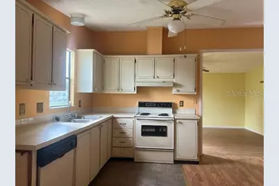 1722 Myrtle Beach Drive, The Villages, FL 32159 - Photo 2