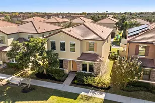 293 Horsemint Ln, Ocoee, FL 34761 - Photo 2