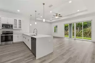 558 Rutland Cir, Port Charlotte, FL 33954 - Photo 10