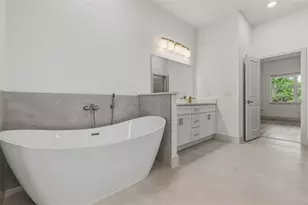 558 Rutland Cir, Port Charlotte, FL 33954 - Photo 12