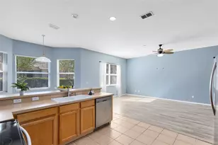 2701 Bellewater Pl, Oviedo, FL 32765 - Photo 6