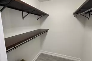 9481 Highland Oak Dr, Tampa, FL 33647 - Photo 10