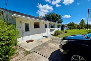 811 W Wisconsin Ave, Deland, FL 32720 - Photo 2