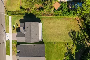 827 Dennis Ave, Orlando, FL 32807 - Photo 4