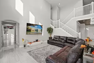 359 Blue Cypress Dr, Groveland, FL 34736 - Photo 8