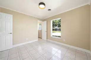 2410 Dellwood Dr, Orlando, FL 32806 - Photo 22