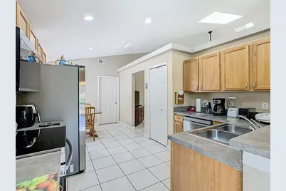 202 Halstead Drive, Davenport, FL 33897 - Photo 4