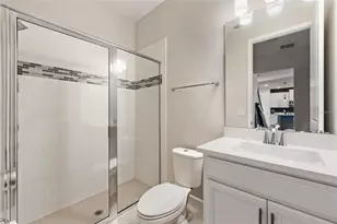 2450 Standing Rock Cir, Oakland, FL 34787 - Photo 18