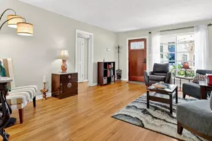 901 Shady Ln Dr, Orlando, FL 32804 - Photo 4