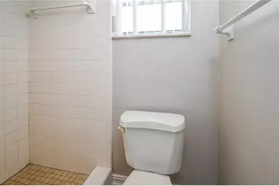 610 Charlotte Avenue, Tarpon Springs, FL 34689 - Photo 8