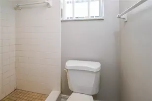 610 Charlotte Ave, Tarpon Springs, FL 34689 - Photo 8