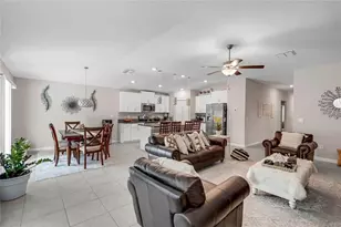 12953 Wildflower Meadow Dr, Riverview, FL 33579 - Photo 4