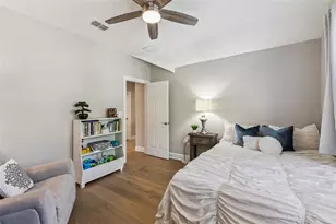 210 Hibiscus Ct, Orlando, FL 32801 - Photo 32