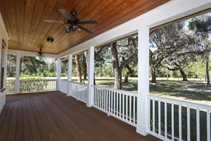 27012 Grand Oak Ln, Tavares, FL 32778 - Photo 6