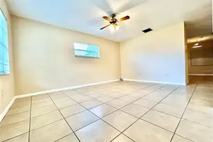 530 Park Ave, Umatilla, FL 32784 - Photo 2