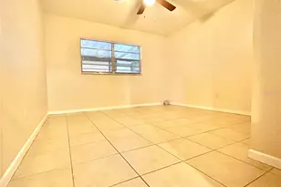 530 Park Ave, Umatilla, FL 32784 - Photo 10