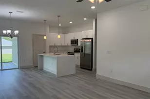 1388 SW Breezy Point Dr, Dunnellon, FL 34431 - Photo 2