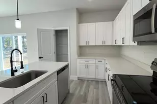 8292 N Pitcairn Way, Citrus Springs, FL 34434 - Photo 12