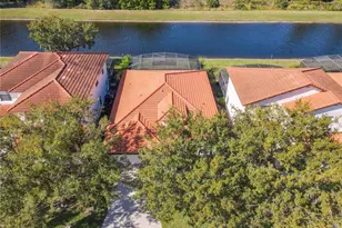 16658 Lazy Breeze Loop, Clermont, FL 34714 - Photo 2