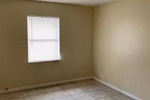 518 Pinewood Ave, Lakeland, FL 33815 - Photo 4