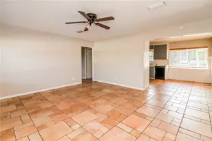 1197 W Lakeview Cir, Altamonte Springs, FL 32714 - Photo 2