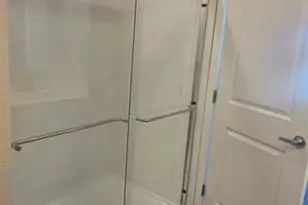 1001 Caroline St, Tavares, FL 32778 - Photo 8