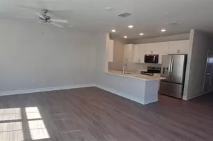 1001 Caroline St, Tavares, FL 32778 - Photo 4