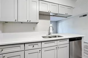 2550 N Alafaya Trail, Orlando, FL 32826 - Photo 32