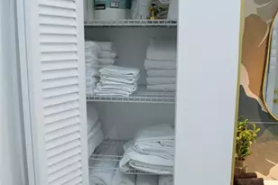 1010 Joyce Ct, Venice, FL 34293 - Photo 10