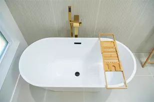 1010 Joyce Ct, Venice, FL 34293 - Photo 22