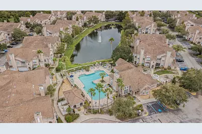 18108 Villa Creek Drive, Tampa, FL 33647 - Photo 8