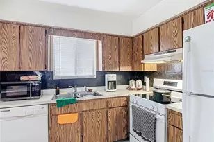 1803 Foxhall Cir, Kissimmee, FL 34741 - Photo 8