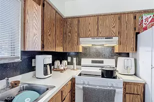 1803 Foxhall Cir, Kissimmee, FL 34741 - Photo 12