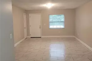 1015 Beecher St, Leesburg, FL 34748 - Photo 2