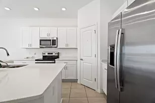 1292 Lago Vista Ct, Kissimmee, FL 34746 - Photo 8