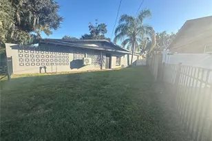 903 N Harbor Terrace, Tavares, FL 32778 - Photo 62