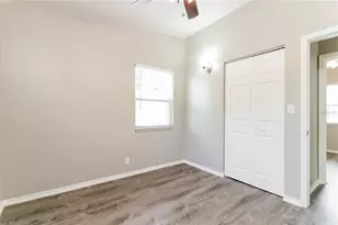 4097 Porpoise Dr SE, Saint Petersburg, FL 33705 - Photo 10