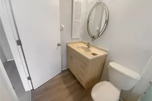 836 Amelia Ct NE, Saint Petersburg, FL 33702 - Photo 34