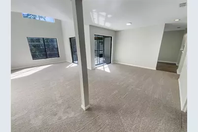 836 Amelia Court NE, Saint Petersburg, FL 33702 - Photo 8