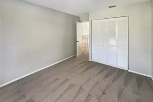 836 Amelia Ct NE, Saint Petersburg, FL 33702 - Photo 16