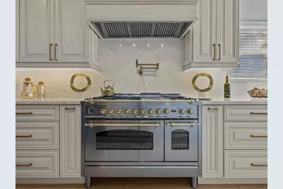 489 Avila Place, Howey in the Hills, FL 34737 - Photo 18