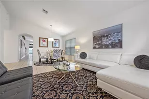 2509 Dharma Cir, Kissimmee, FL 34746 - Photo 6