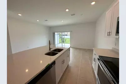 4441 Arlington Ave, Saint Cloud, FL 34769 - Photo 4