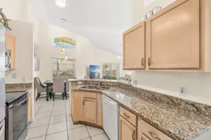 911 Lake Berkley Dr, Kissimmee, FL 34746 - Photo 10