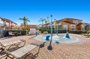 911 Lake Berkley Dr, Kissimmee, FL 34746 - Photo 44