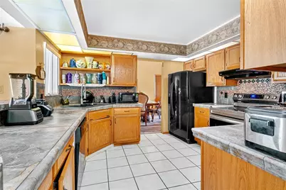 5907 Shore Breeze Lane, Orlando, FL 32810 - Photo 8