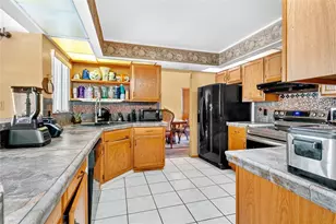 5907 Shore Breeze Ln, Orlando, FL 32810 - Photo 8