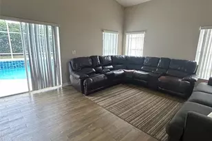 434 Castlemain Cir, Davenport, FL 33897 - Photo 4