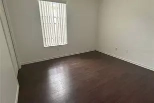 434 Castlemain Cir, Davenport, FL 33897 - Photo 8