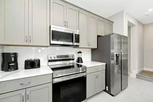 7869 Spectrum Dr, Kissimmee, FL 34747 - Photo 4